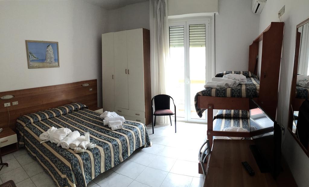Hotel Acapulco Визербелла Экстерьер фото