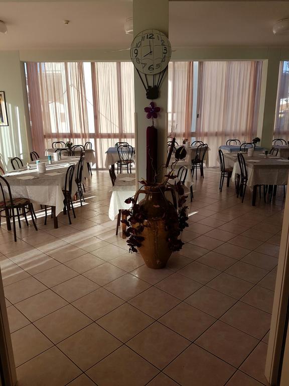 Hotel Acapulco Визербелла Экстерьер фото