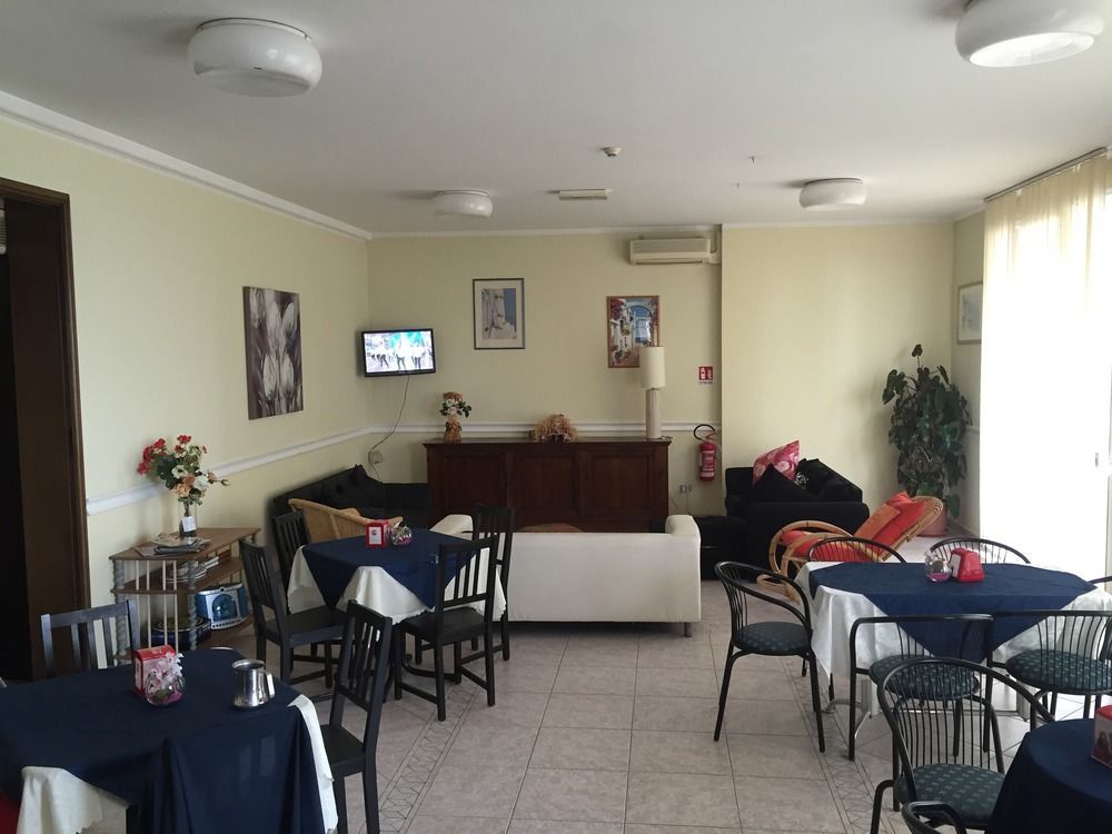 Hotel Acapulco Визербелла Экстерьер фото