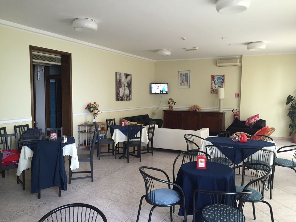 Hotel Acapulco Визербелла Экстерьер фото