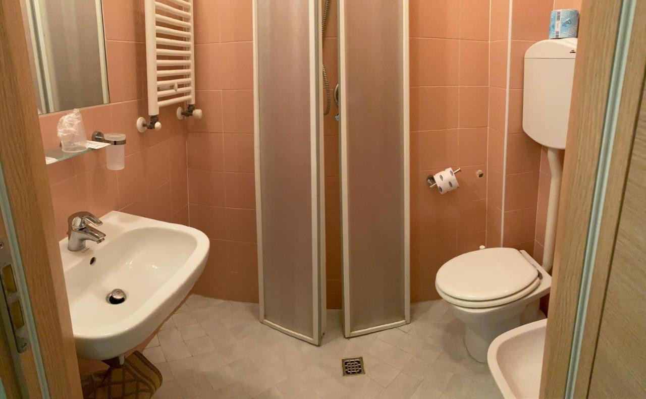 Hotel Acapulco Визербелла Экстерьер фото